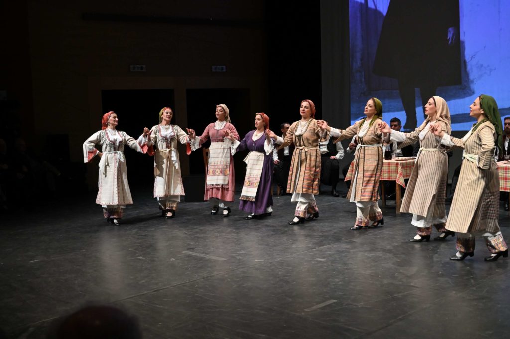 Οι Κυπριακοί Παραδοσιακοί Χοροί στον Τόπο και τον Χρόνο